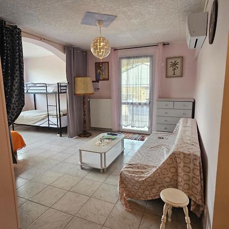 Gite Esprit Etape Saint-Barthelemy-de-Vals Bagian luar foto
