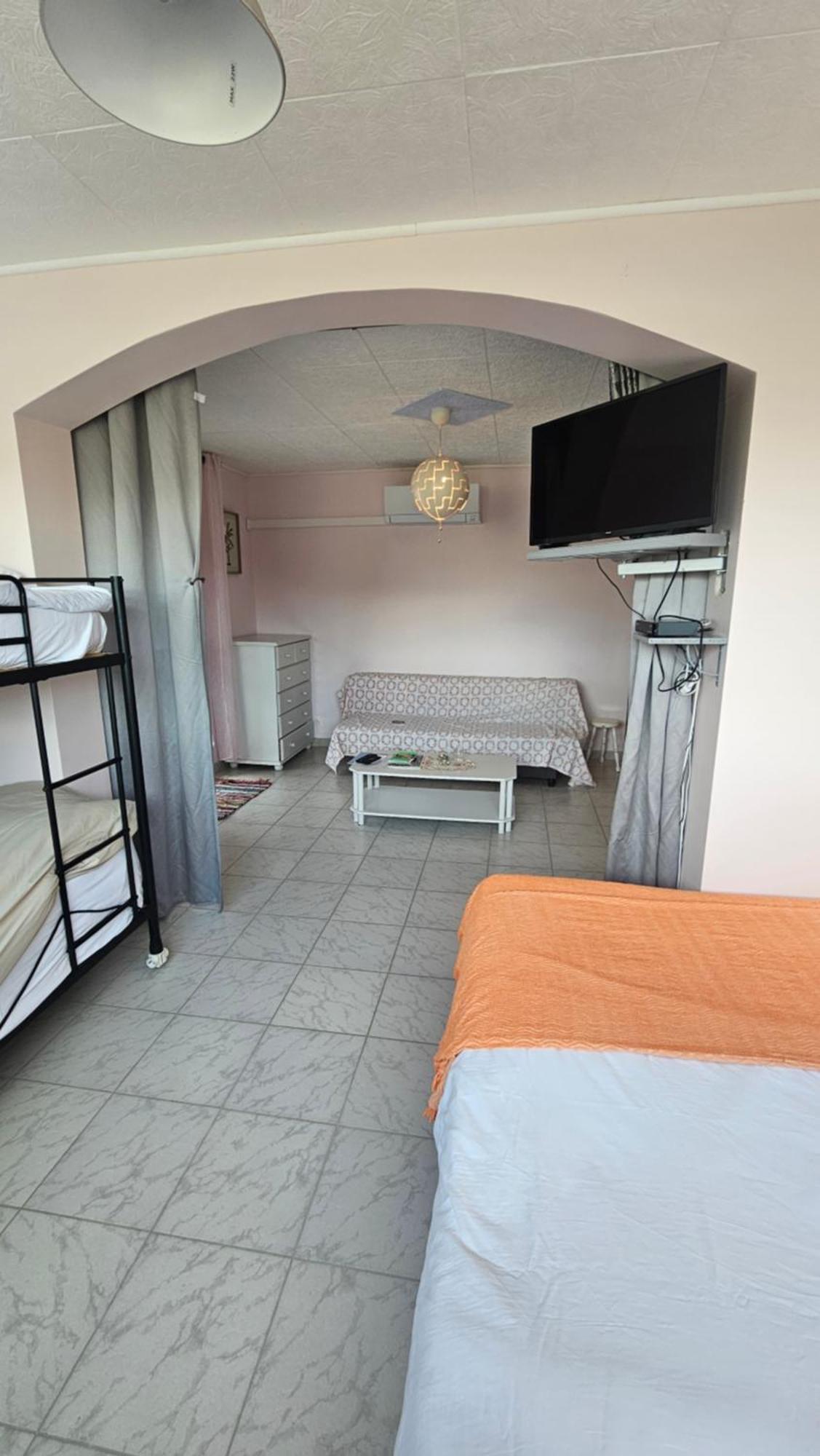 Gite Esprit Etape Saint-Barthelemy-de-Vals Bagian luar foto