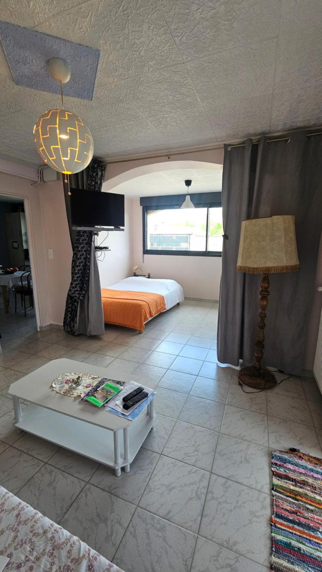Gite Esprit Etape Saint-Barthelemy-de-Vals Bagian luar foto